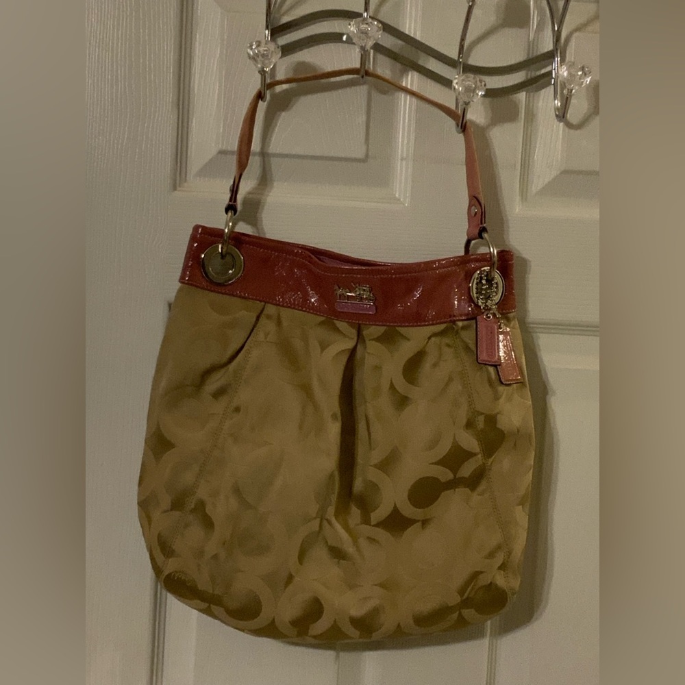 COPY - Women’s Coach Shoulder/ handBag
